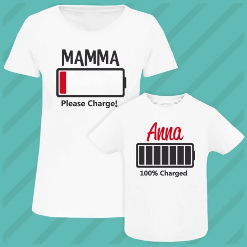 Coordinato Please Charge Maglietta Baby e Lady